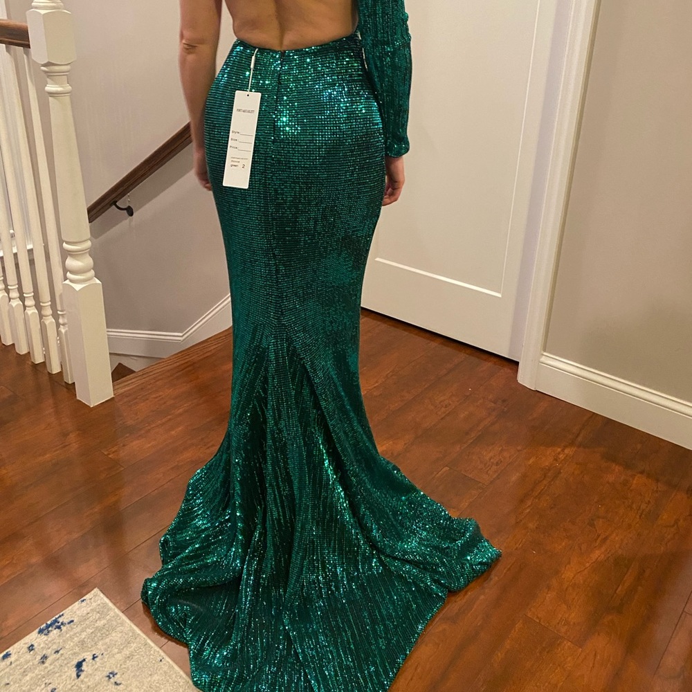 Green dress